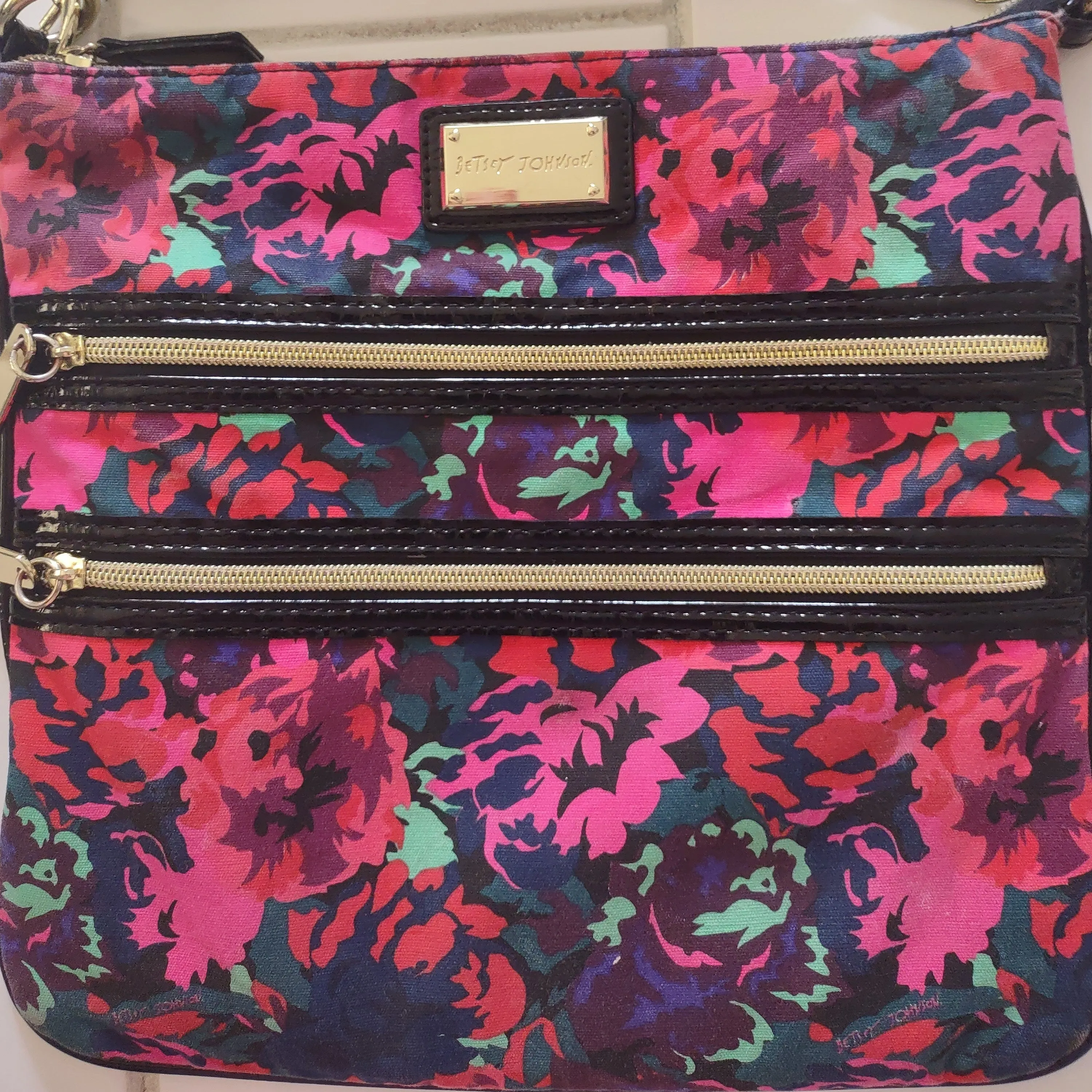 Betsey Johnson Floral Canvas Crossbody Bag Handbag